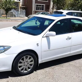 Toyota Camry 2005