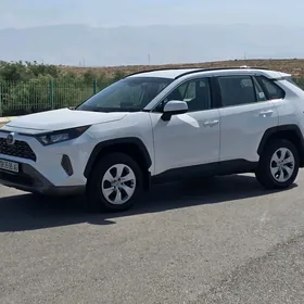 Toyota RAV4 2021