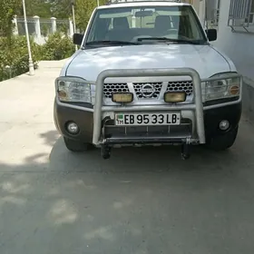 Nissan Navara 2004