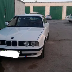 BMW 525 1990