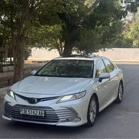 Toyota Camry 2023