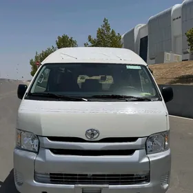 Toyota Hiace 2024