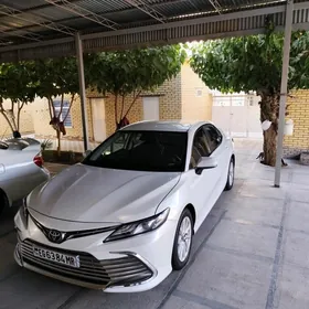 Toyota Camry 2022