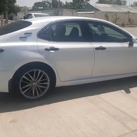 Toyota Camry 2022