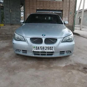 BMW E60 2003