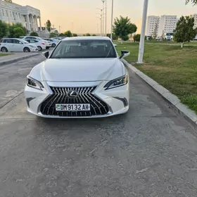 Lexus ES 350 2020