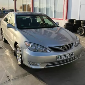 Toyota Camry 2005
