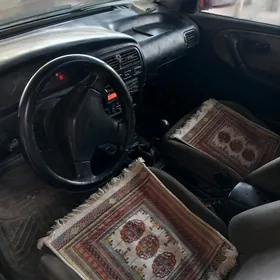 Nissan Primera 1999