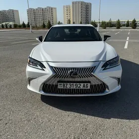 Lexus ES 350 2021
