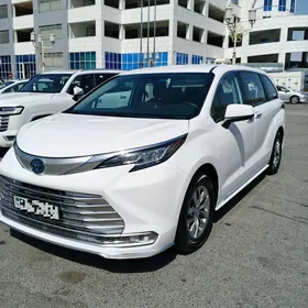 Toyota Sienna 2022