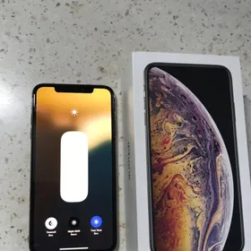 iphone xs max  64/77%