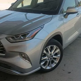 Toyota Highlander 2021