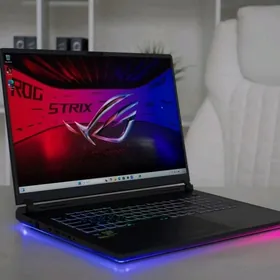 Rog StrixG18/5070 Ti/240Hz/1TB