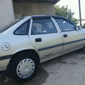 Opel Vectra 1990