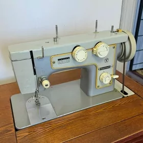 Podolsk -142 tikin maşyn