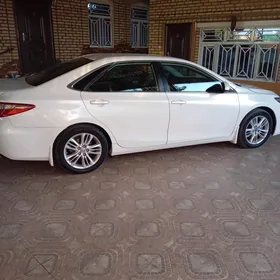 Toyota Camry 2015