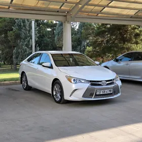 Toyota Camry 2017