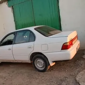 Toyota Corolla 1992