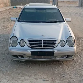 Mercedes-Benz E320 1996