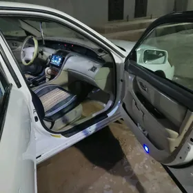 Toyota Avalon 2001