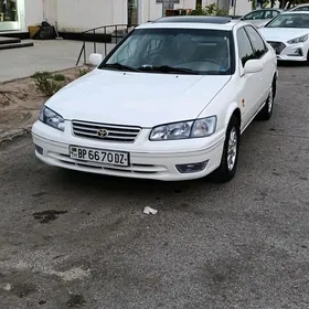 Toyota Camry 2000