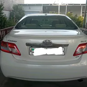 Toyota Camry 2011