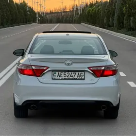 Toyota Camry 2017