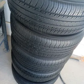 yokohama 215/55 R17 lik 5 ştuk