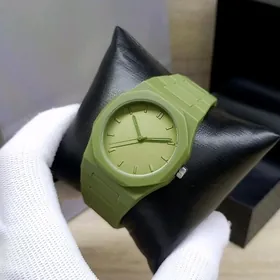 Carbon karbon sagat часы