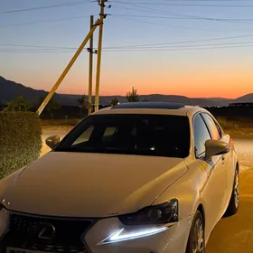Lexus IS 2018