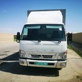 Mitsubishi Canter 2025