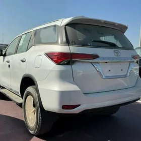 Toyota Fortuner 2025