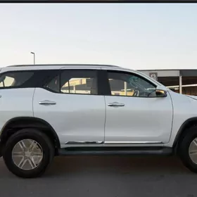 Toyota Fortuner 2025