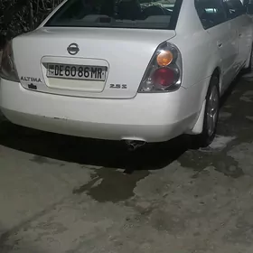 Nissan Altima 2003