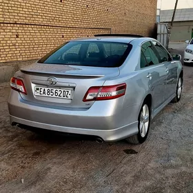 Toyota Camry 2010