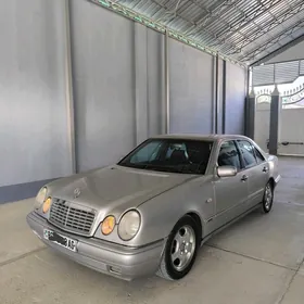 Mercedes-Benz E320 1997