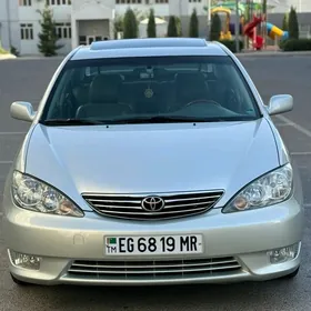 Toyota Camry 2004