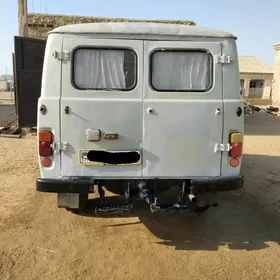 UAZ Profi 2000
