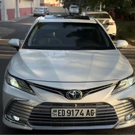 Toyota Camry 2020