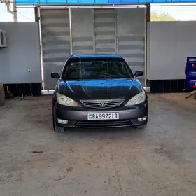 Toyota Camry 2004
