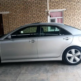 Toyota Camry 2011