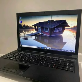 Noutbuk Lenovo