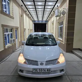 Nissan Tiida 2006