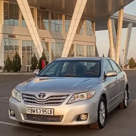 Toyota Camry 2010
