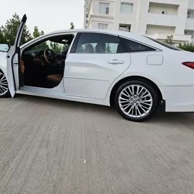 Toyota Avalon 2022