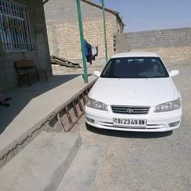 Toyota Camry 2000
