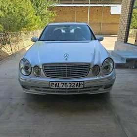 Mercedes-Benz E320 2004