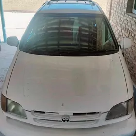 Toyota Sienna 1999