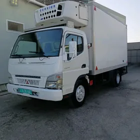 Mitsubishi Canter 2010