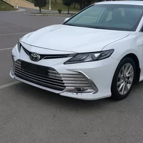 Toyota Camry 2022